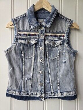 Mudd Light Wash Button Up Distressed Denim Vest Medium